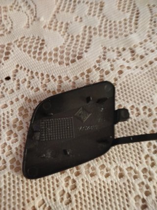 Tapa gancho Renault Captur delantera