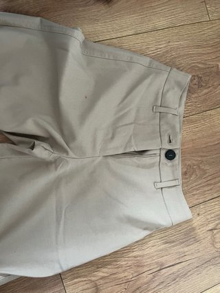 Pantalón de traje Bershka beige