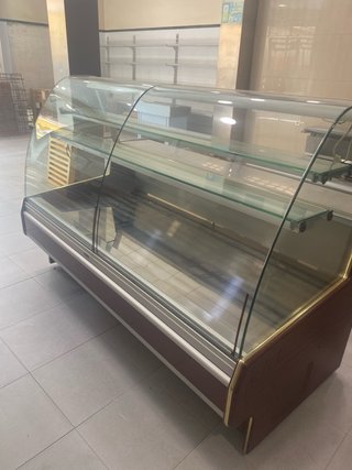 Vitrina expositora panadería neutra sin frío