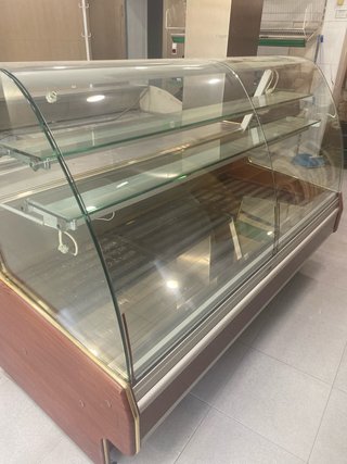 Vitrina expositora panadería neutra sin frío