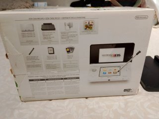 Caja Nintendo 3DS Super Mario 3D Land