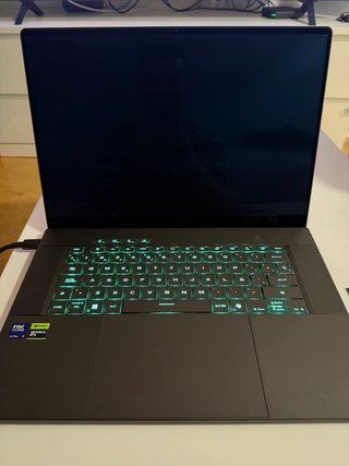 ASUS ROG Zephyrus G16 RTX 5070 ti 64GB 2TB