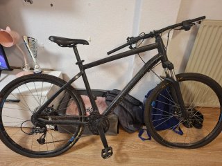 Bicicleta Giant Negra , sin usar medio año ,.