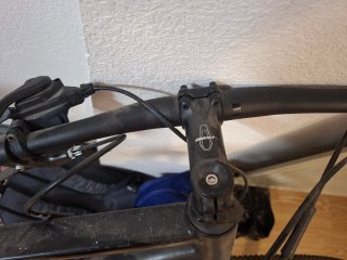 Bicicleta Giant Negra , sin usar medio año ,.