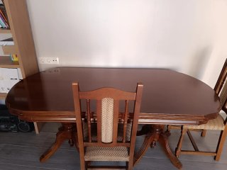Mesa comedor extensible + 4 sillas madera