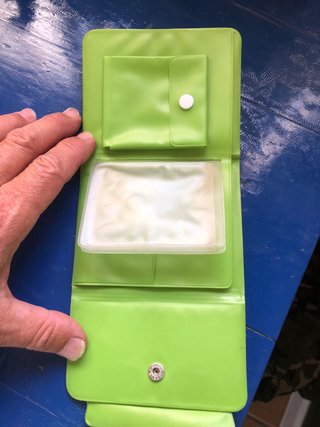 Cartera Shin Chan verde,año 92