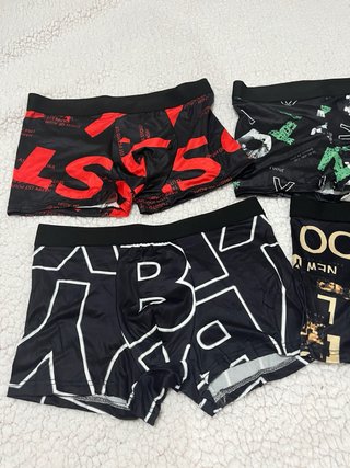 Lote 4 boxers estampados nuevos talla M