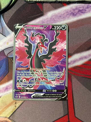 Moltres de Galar V Carta Pokémon