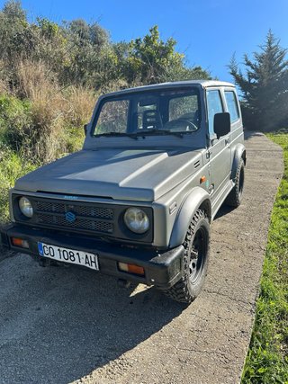 Suzuki Samurai 4x4 Gris