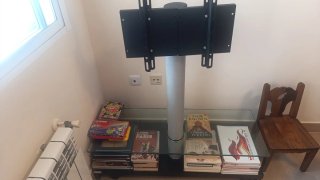 Mesa TV con soporte