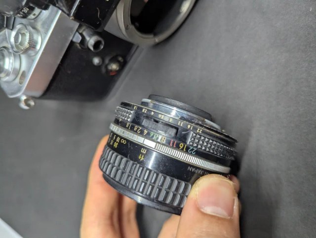 Nikon F2 Photomic + Waist Level Finder