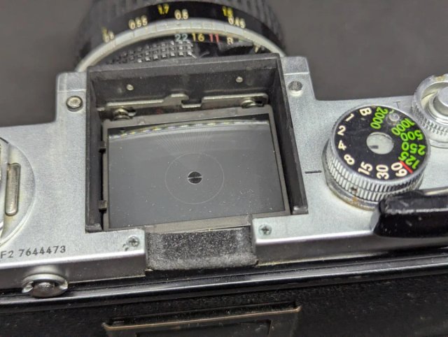 Nikon F2 Photomic + Waist Level Finder