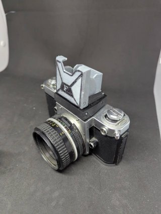 Nikon F2 Photomic + Waist Level Finder