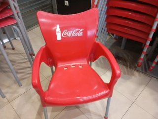 7 Mesas Coca-Cola y 24 Sillas Terraza
