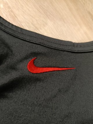 Camiseta tirantes Nike roja