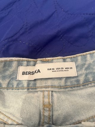 Bermuda skater fit azul