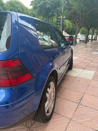 Volkswagen Golf 2002