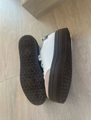 Bambas Victoria Beige y Blancas