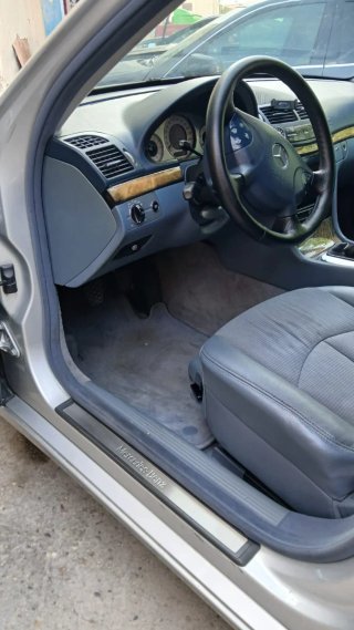 Mercedes-Benz Clase E 2004