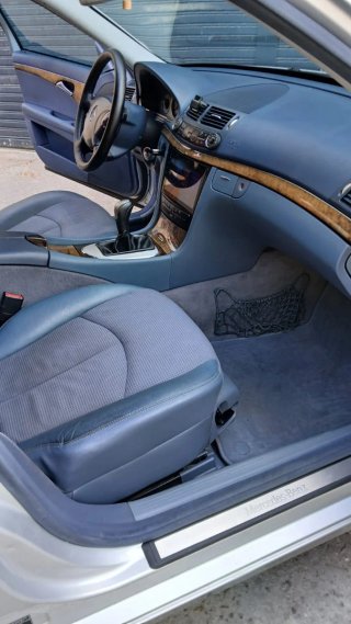 Mercedes-Benz Clase E 2004
