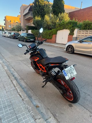 KTM Duke 125 2023 Negra/Naranja