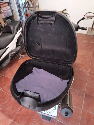 Daelim S1 Scooter con Motor Nuevo y Topcase