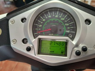 Daelim S1 Scooter con Motor Nuevo y Topcase