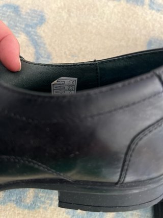 Zapatos de vestir negros de cuero