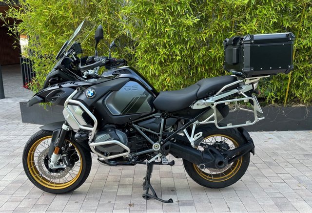 BMW R1250GS ADVENTURE TRIPLE BLACK