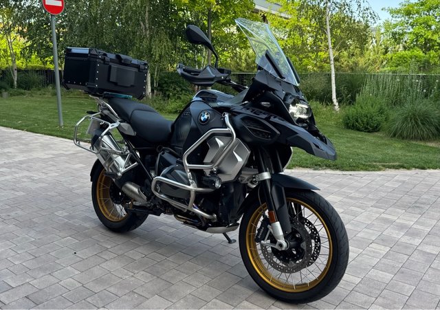 BMW R1250GS ADVENTURE TRIPLE BLACK