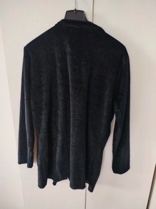 Cardigan in velluto nero con bottoni