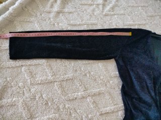 Cardigan in velluto nero con bottoni