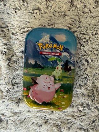 Latas coleccionables Pokémon vacías