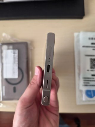 Samsung Galaxy S24 Ultra 1TB Titanium + Extras