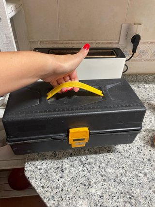 Caja de herramientas con accesorios