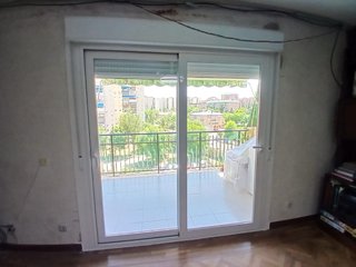 Carpintero de aluminio oficial de 1