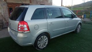 Opel Zafira 2011