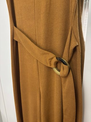 Mono Stradivarius Mostaza Talla S