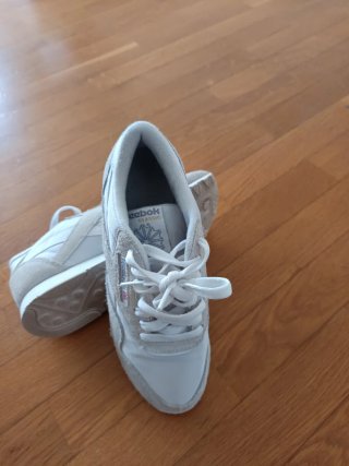 Zapatillas Reebok Mujer Blancas/Beige