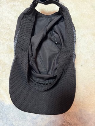 Gorra running Kalenji negra y gris