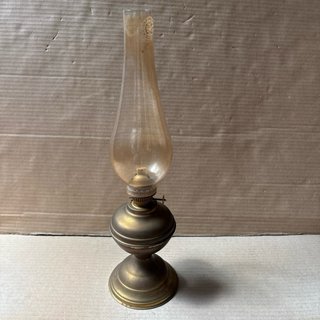 Lampada a petrolio vintage