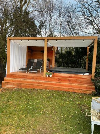 Pérgola de madera con