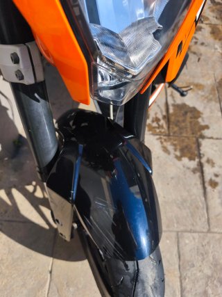 KTM Duke 125 2011 - Naranja/Negra