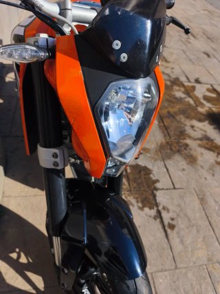 KTM Duke 125 2011 - Naranja/Negra