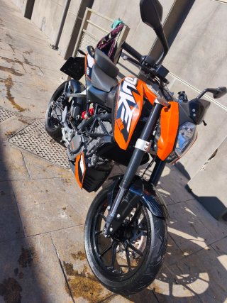 KTM Duke 125 2011 - Naranja/Negra