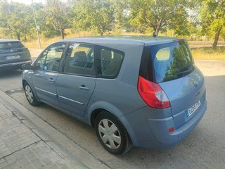 Renault Grand Scenic 1.9 dCI 130 CV