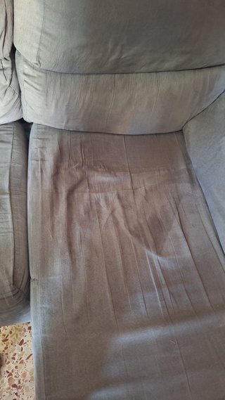 SOFÁ CON CHAISE LONGUE