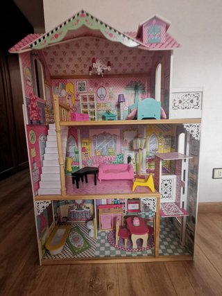 Casita de muñecas estilo Barbie