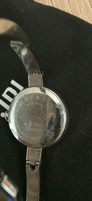 Reloj Movado Mujer Plata y Negro