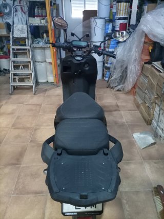 Super Soco CPX Eléctrica Scooter Negra Averiada.